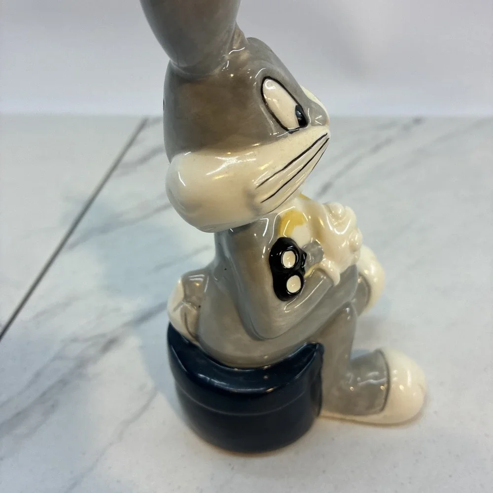 1995 Warner Bros Bugs Bunny Salt Shaker